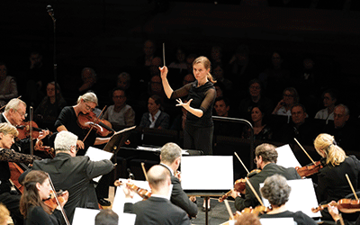 Mirga Gražinytė-Tyla et l’Orchestre philharmonique de Radio France