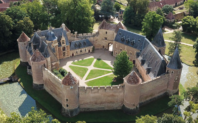 © chateau-ainaylevieil.fr